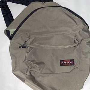 Eastrun navy green bagpack